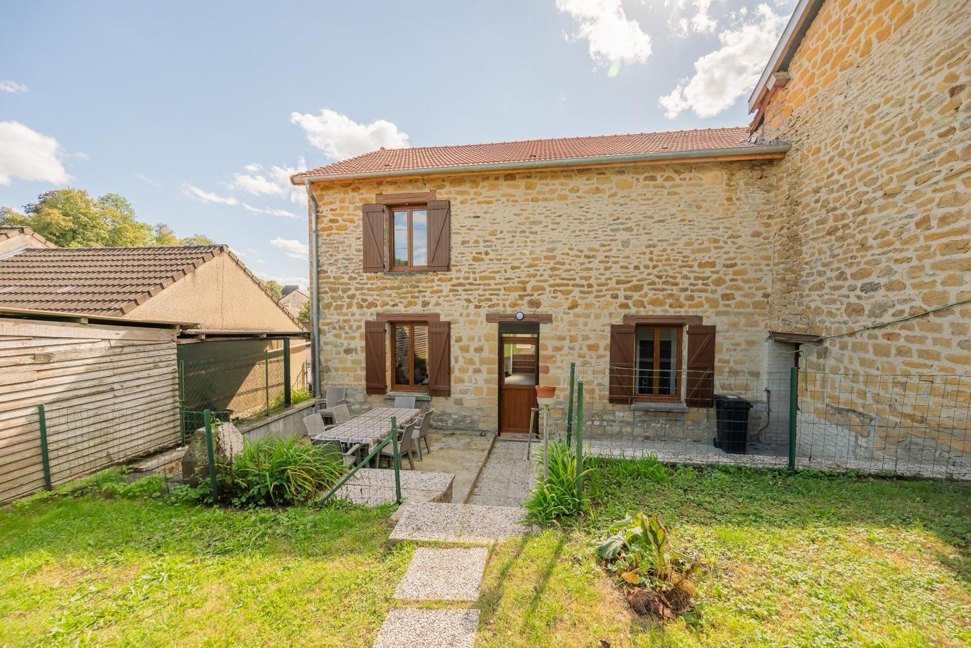 Gite De La Louviere - Maison De Campagne Grandpre Exterior photo