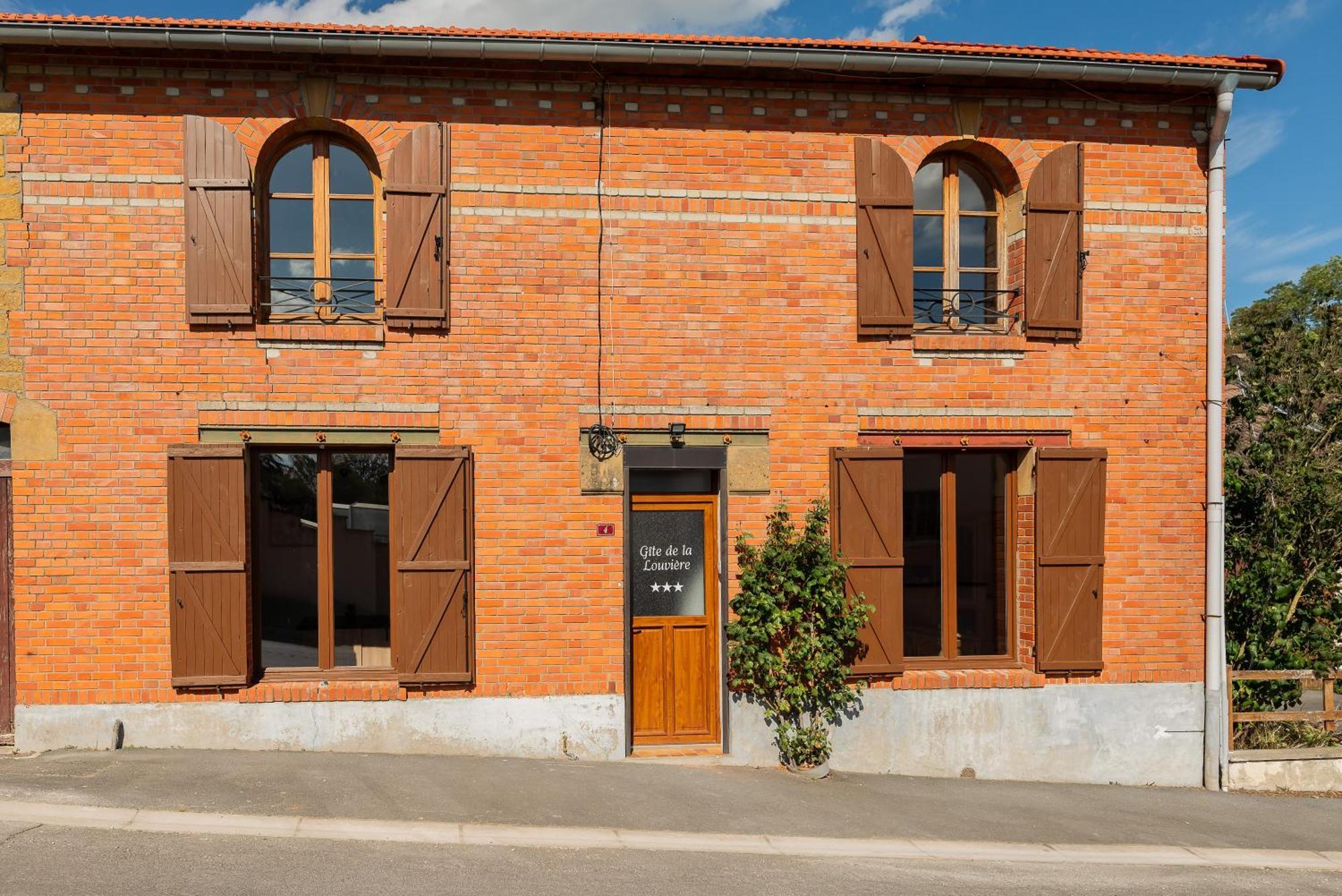 Gite De La Louviere - Maison De Campagne Grandpre Exterior photo