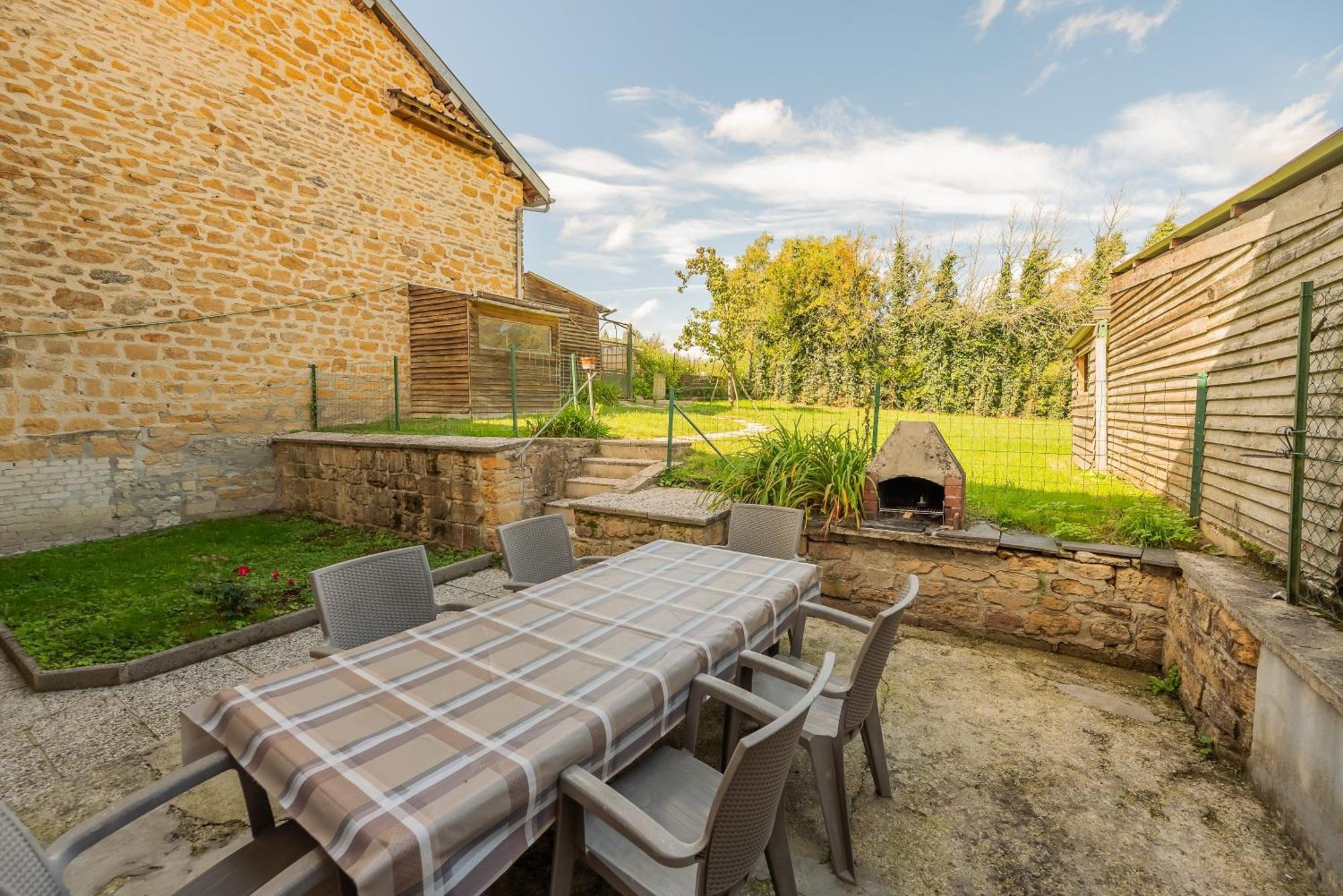 Gite De La Louviere - Maison De Campagne Grandpre Exterior photo