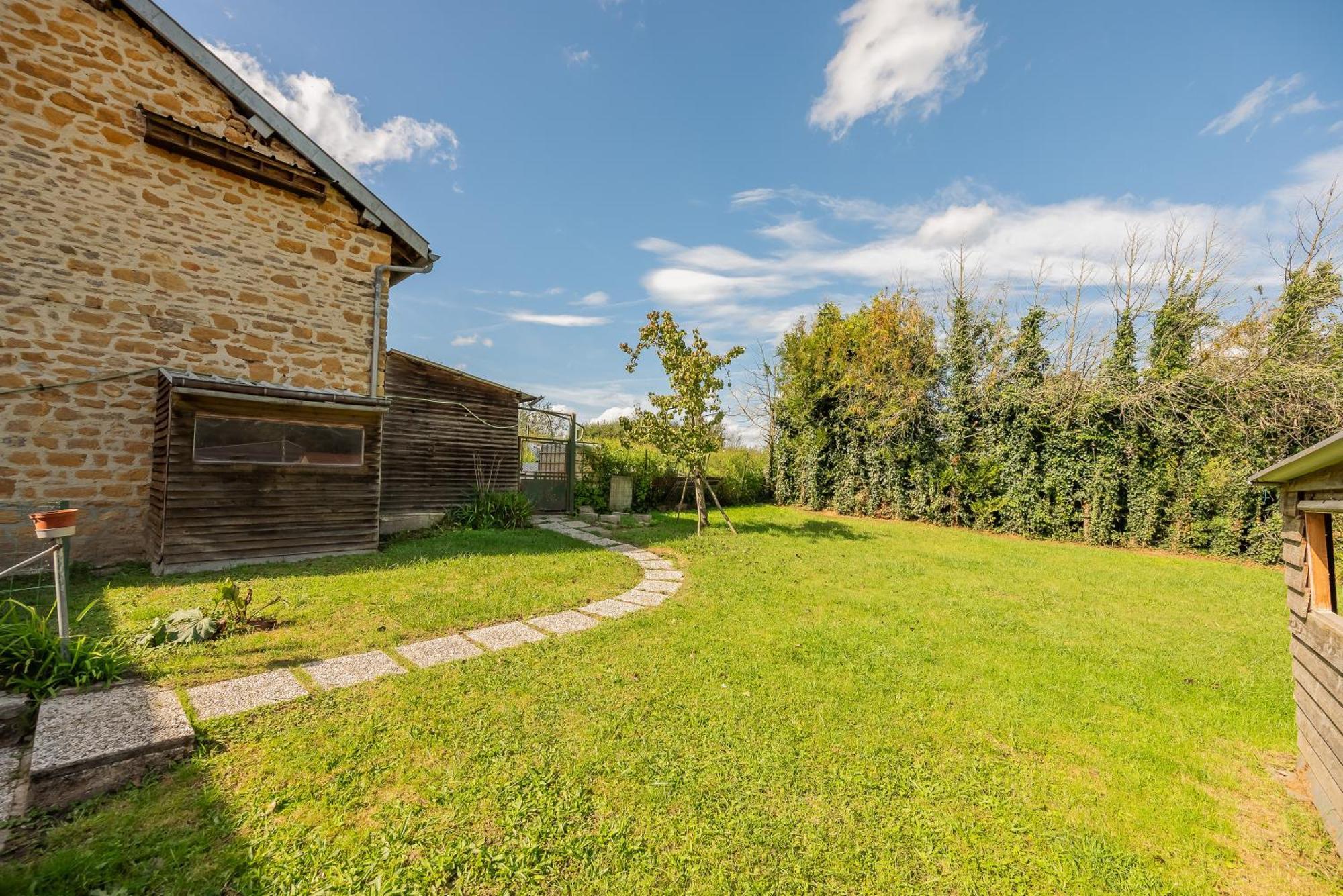 Gite De La Louviere - Maison De Campagne Grandpre Exterior photo